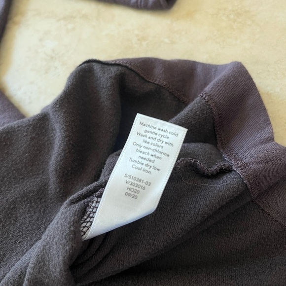 Athleta turtleneck purple pullover size Large - Picture 12 of 12